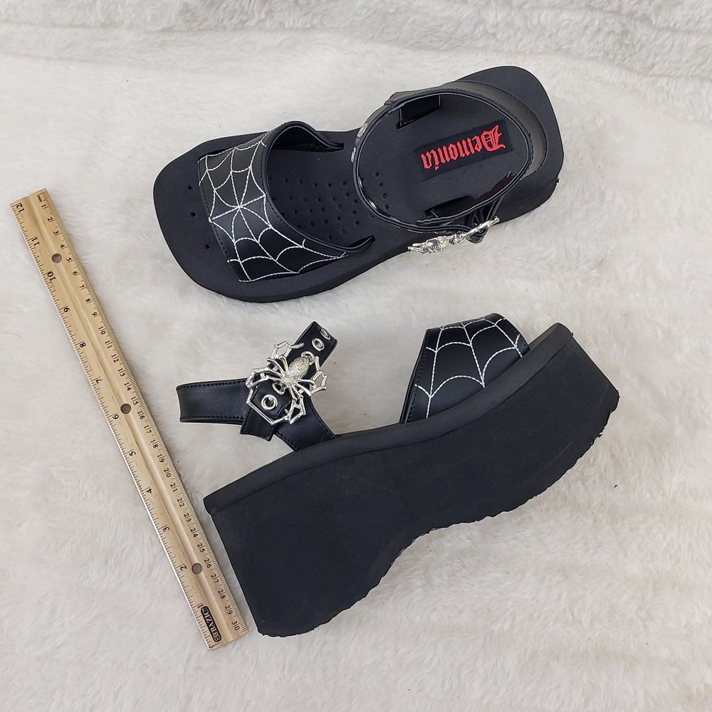 Platform Goth Sandals Black Matte Web Toe Strap With Spider Buckle Funn 10 - Picture 11 of 16
